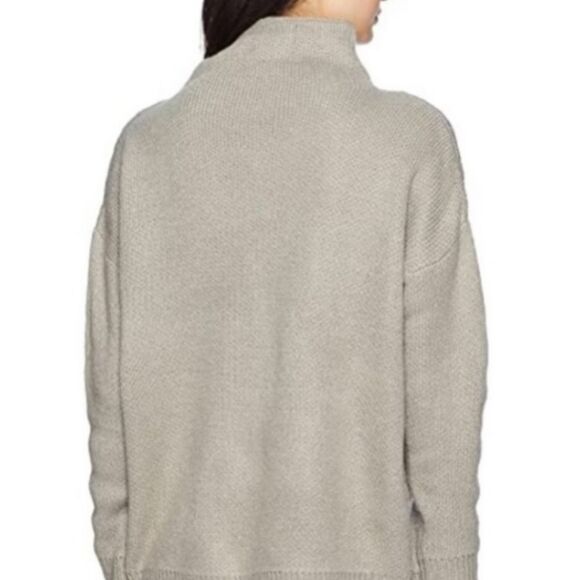 Minkpink Funnel/Turtle Neck Sweater Women's Large Gray Oversized NEW - Picture 2 of 8